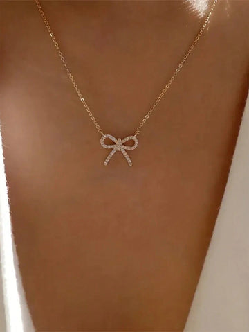 1pc Elegant Butterfly Pendant Necklace, Women's Shiny Minimalist Fashion Accessory, Everyday Wear