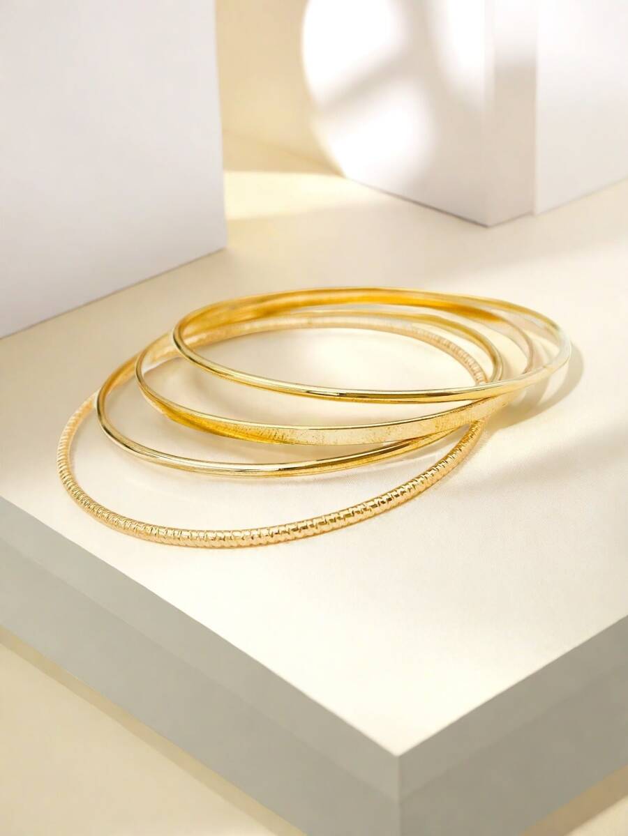 4pcs/Set Minimalist Elegant Vintage Round Hollow Floral Pattern Bracelet Set, Versatile Summer Vacation Fashion Accessories For Women