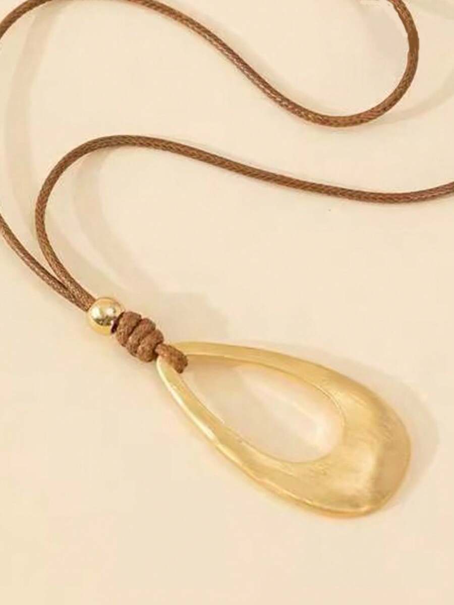 Hegaze 1pc Vintage Teardrop-Shaped Pendant Women's Necklace